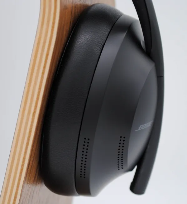 Bose 700